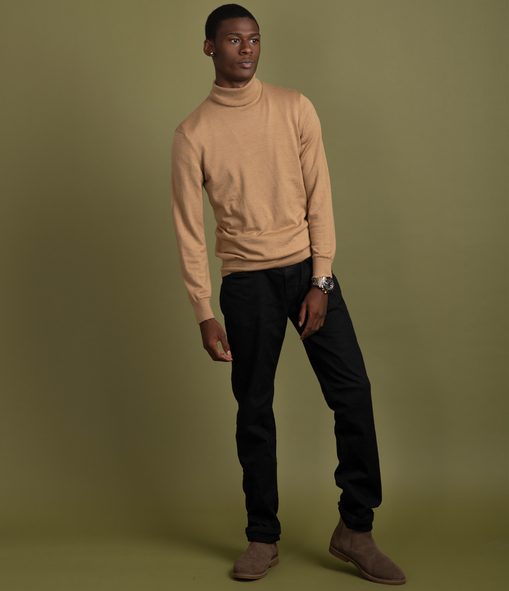 Camel turtleneck, full length studio